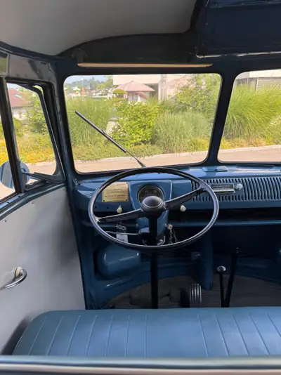 VW T1 Typ 23 (1959) — Légende rétro restaurée, ancienne ambulance militaire — Miniatura 16
