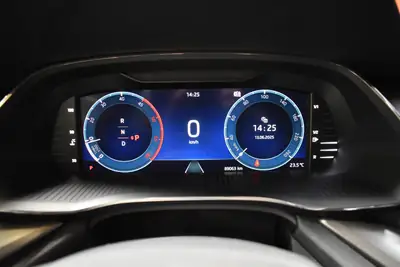 Skoda Octavia Combi 2.0 TDI DSG 4x4 — Break polyvalent, 150 PS, 93'000 km seulement — Miniature 7