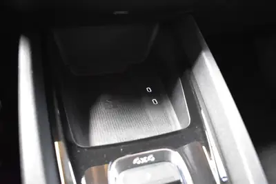 Skoda Octavia Combi 2.0 TDI DSG 4x4 — Break polyvalent, 150 PS, 93'000 km seulement — Miniature 17