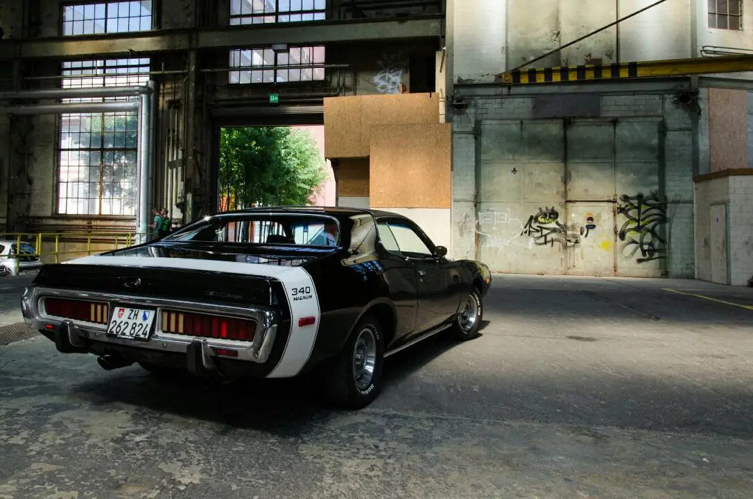 Dodge Charger 1973 — Muscle car légendaire, 243 ch, carrosserie B originale — vue extérieure