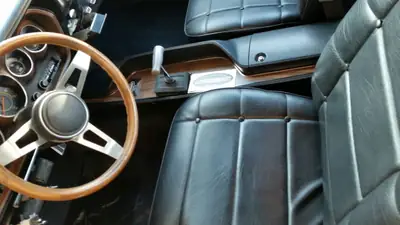 Dodge Charger 1973 — Muscle car légendaire, 243 ch, carrosserie B originale — détail
