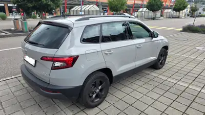Skoda Karoq 1.5 TSI ACT Style DSG — SUV compact fiable, 155'000 km, sans sinistre — Miniatur 8