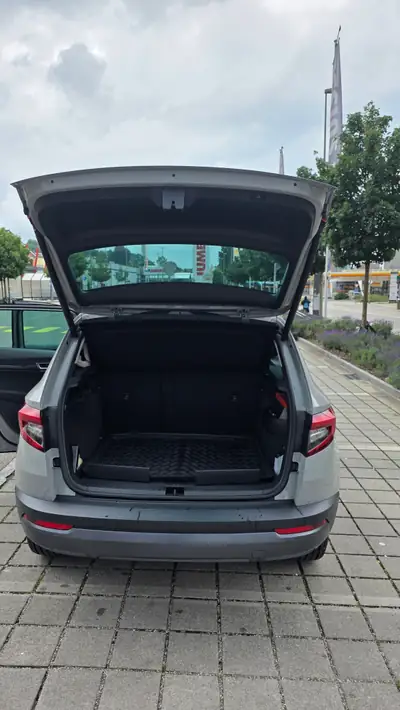 Skoda Karoq 1.5 TSI ACT Style DSG — SUV compact fiable, 155'000 km, sans sinistre — Miniatur 9