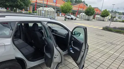 Skoda Karoq 1.5 TSI ACT Style DSG — SUV compact fiable, 155'000 km, sans sinistre — Miniatur 10