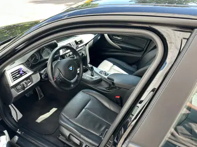 BMW 320i xDrive Steptronic — Berline polyvalente, transmission intégrale et sièges chauffants — Miniatura 7