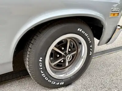 Chevrolet Nova 1971 — La compacte muscle car aux vraies origines américaines — interni