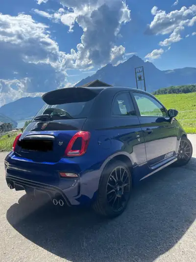Fiat 595 Abarth 1.4 Turbo Yamaha Monster — Sportive compacte, 20 500 km seulement — dashboard