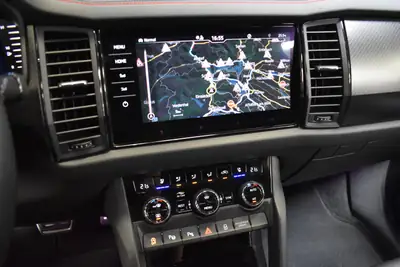 Skoda Kodiaq 2.0 TSI 4x4 RS — SUV premium 245 ch, seulement 37'000 km — Miniature 18
