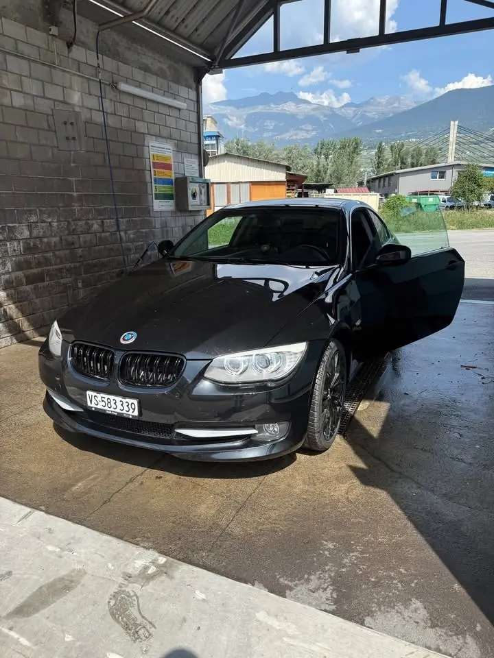 BMW 320 2010 occasion Martigny — 1