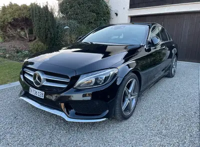 Mercedes-Benz C 250 d AMG Line — Berline diesel élégante, première main, 196 000 km — vue extérieure