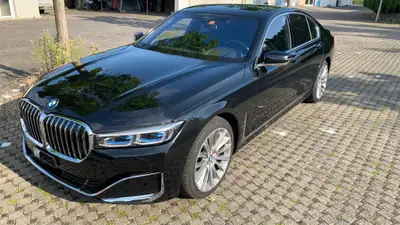BMW 730d xDrive Steptronic — Berline de luxe diesel, traction intégrale, 148 000 km — Außenansicht
