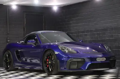 Porsche 718 Boxster 4.0 Spyder — Cabriolet haute performance, 21 000 km seulement — rear view