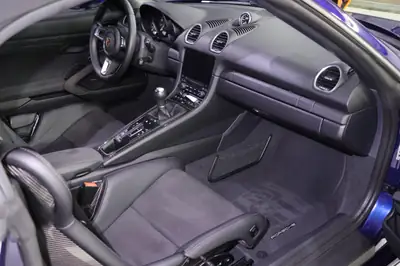 Porsche 718 Boxster 4.0 Spyder — Cabriolet haute performance, 21 000 km seulement — Thumbnail 11