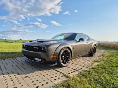 Dodge Challenger SRT Hellcat Redeye Widebody — 808 ch de pure puissance, seulement 39'000 km — Außenansicht