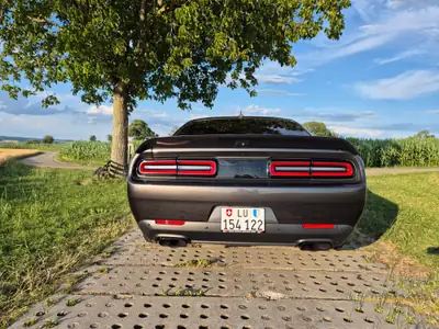 Dodge Challenger SRT Hellcat Redeye Widebody — 808 ch de pure puissance, seulement 39'000 km — Armaturenbrett