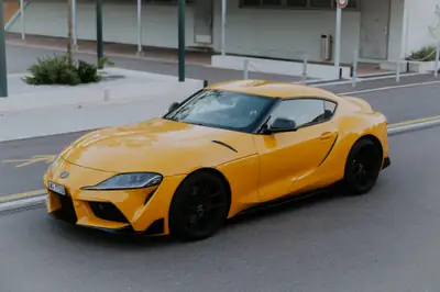 Toyota Supra GR 3.0i Turbo — Coupé sportif 340 ch, faible kilométrage — arrière