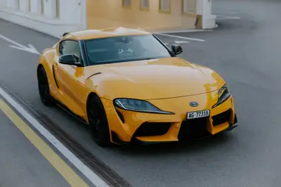 Toyota Supra GR 3.0i Turbo — Coupé sportif 340 ch, faible kilométrage — intérieur