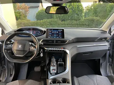 Peugeot 5008 1.6 BlueHDi Allure — SUV 7 places diesel, entretien soigné — Miniatura 11