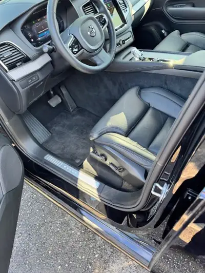 Volvo XC90 2.0 T8 TE Plus Dark — SUV 7 places hybride rechargeable, 40'000 km — Heckansicht