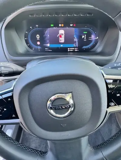 Volvo XC90 2.0 T8 TE Plus Dark — SUV 7 places hybride rechargeable, 40'000 km — Miniatur 8