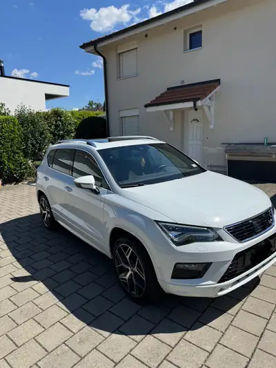 SEAT Ateca 150 ch — SUV compact sportif, essence automatique, kilométrage faible — Außenansicht