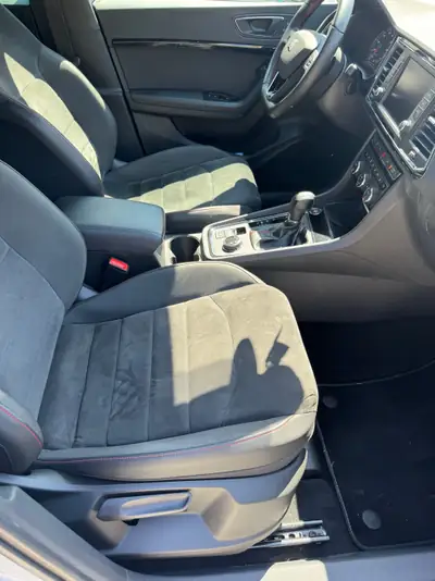 SEAT Ateca 150 ch — SUV compact sportif, essence automatique, kilométrage faible — Armaturenbrett