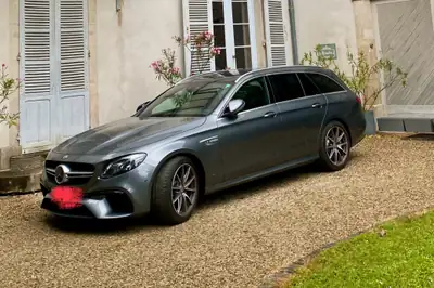 Mercedes-Benz E 63 AMG 4Matic — Break haute performance, 571 ch et équipement premium — Detail