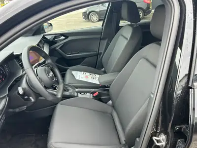 Audi A1 Sportback 30 TFSI S Line — Citadine dynamique, 5 200 km seulement — Thumbnail 10