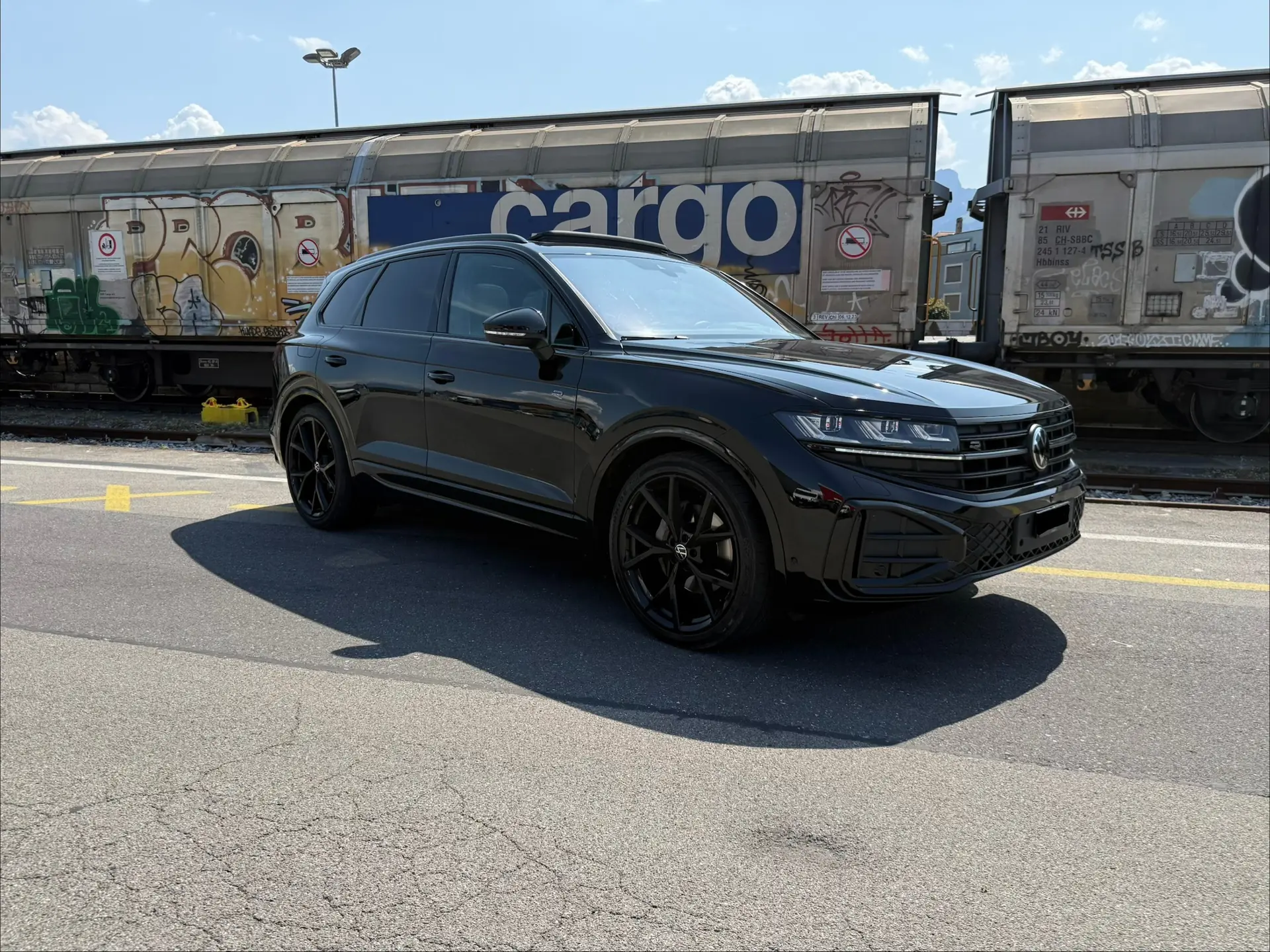 VW Touareg 3.0 TDI R Line — SUV premium diesel, 48 000 km, garantie constructeur — Außenansicht