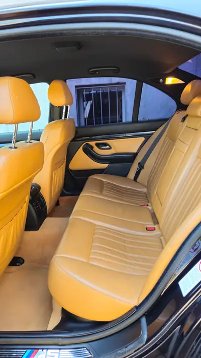 BMW M5 — Berline sportive de prestige, 400 ch et révision complète 2022 — Miniatura 12