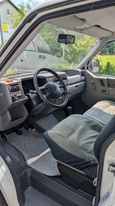 VW T4 1996 — Monospace spacieux et fiable, parfait pour la famille — Miniatur 7