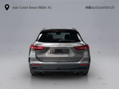 Mercedes-Benz GLA 35 AMG 4matic — SUV compact haute performance, 32000 km seulement — intérieur