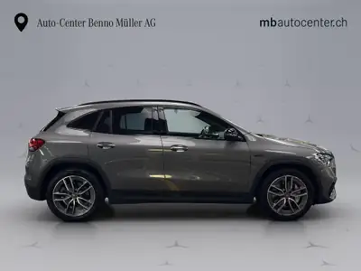 Mercedes-Benz GLA 35 AMG 4matic — SUV compact haute performance, 32000 km seulement — détail