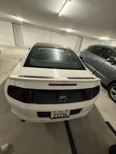 Ford Mustang GT 5.0 V8 426 PS — Muscle car iconique, 117'000 km — détail