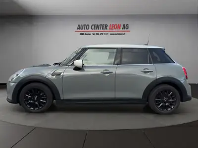 MINI Cooper Steptronic — Citadine urbaine dynamique, entretien inclus et faible kilométrage — Heckansicht