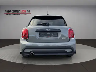 MINI Cooper Steptronic — Citadine urbaine dynamique, entretien inclus et faible kilométrage — Armaturenbrett