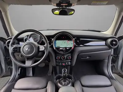 MINI Cooper Steptronic — Citadine urbaine dynamique, entretien inclus et faible kilométrage — Miniatur 14