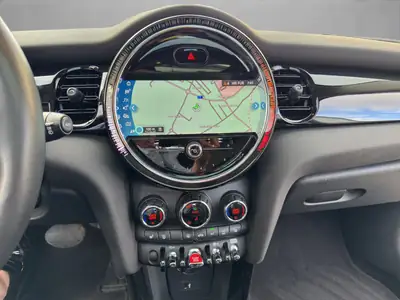 MINI Cooper Steptronic — Citadine urbaine dynamique, entretien inclus et faible kilométrage — Miniatur 15