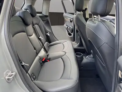 MINI Cooper Steptronic — Citadine urbaine dynamique, entretien inclus et faible kilométrage — Miniatur 18