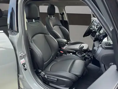 MINI Cooper Steptronic — Citadine urbaine dynamique, entretien inclus et faible kilométrage — Miniatur 17