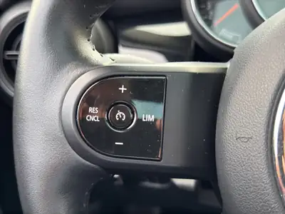 MINI Cooper Steptronic — Citadine urbaine dynamique, entretien inclus et faible kilométrage — Miniatur 20