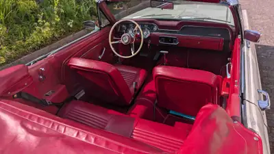 Ford Mustang Cabrio 289 V8 — Légende américaine de 1968, moteur V8 authentique — Miniature 9