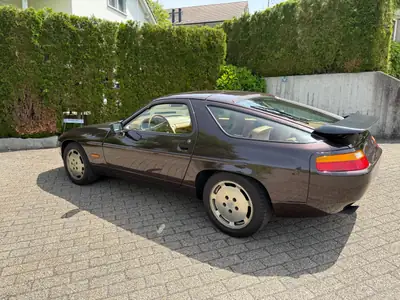 Porsche 928 S4 — Coupé sportif des années 80, fraîchement certifié Youngtimer — Miniature 7