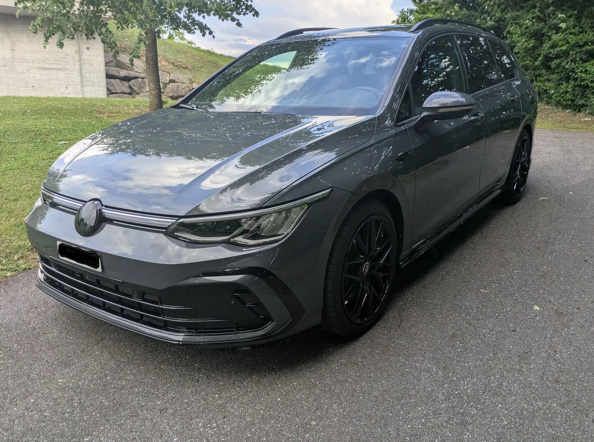 VW Golf Variant 2.0 TDI R-Line DSG — Break diesel performant, 36000 km seulement