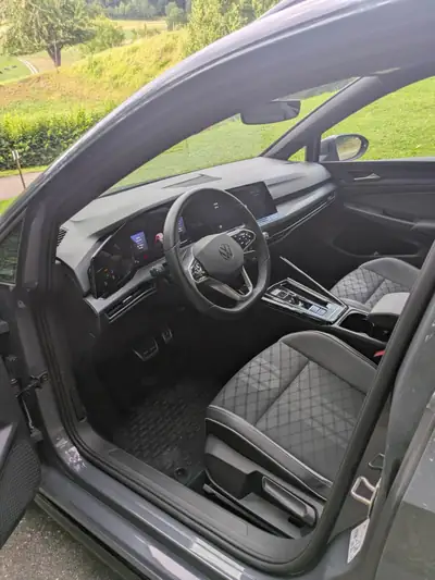 VW Golf Variant 2.0 TDI R-Line DSG — Break diesel performant, 36000 km seulement — cruscotto