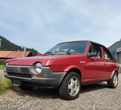 FIAT Ritmo 85 Bertone Cabrio — Cabriolet vintage 1983, 64000 km, contrôle technique réussi — interni