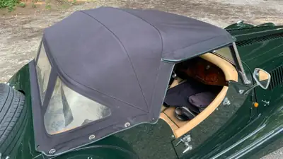 Morgan Plus 8 Roadster 1989 — Légende britannique, British Racing Green authentique — Miniature 11
