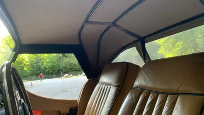 Morgan Plus 8 Roadster 1989 — Légende britannique, British Racing Green authentique — Miniature 17
