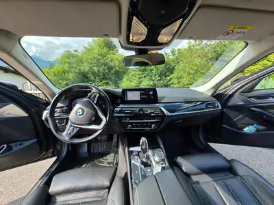 BMW 530d xDrive Sport Line — Diesel performant, 99'000 km, équipement premium — Miniatur 9