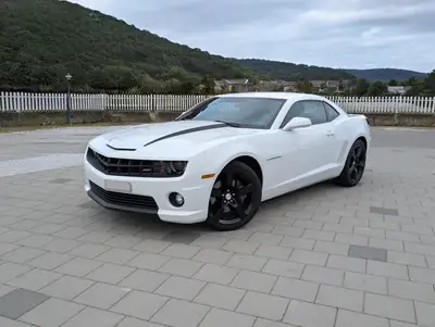 Chevrolet Camaro 6.2 SS RS — Muscle car américain, 405 ch, première main — Außenansicht